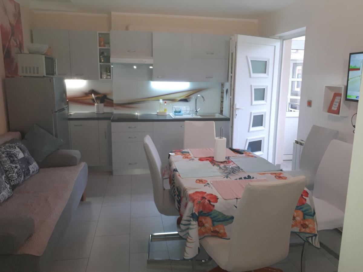 Apartment Lucija Kostrena Ngoại thất bức ảnh
